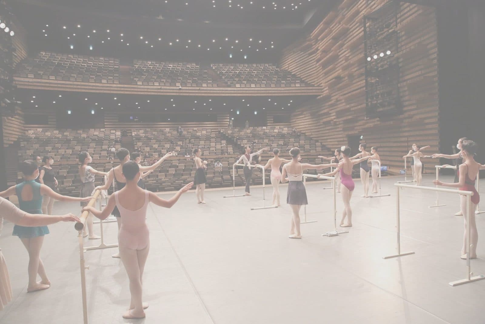 Be on the Stage — 大ホールでのワークショップ